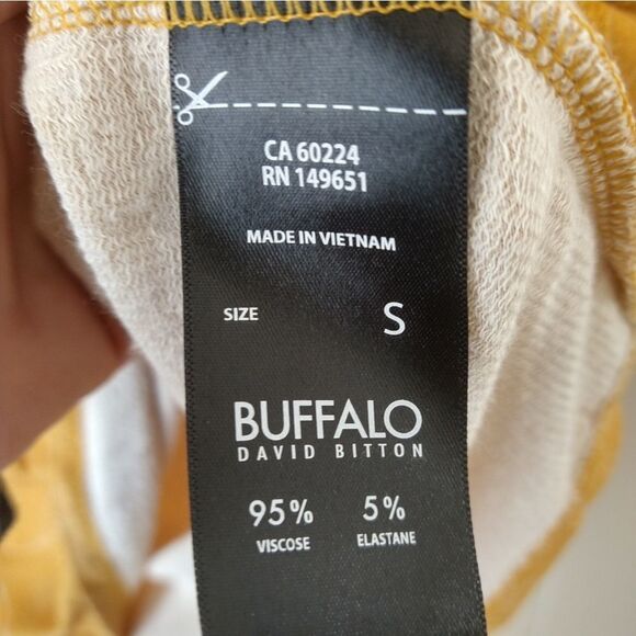 Buffalo Women's Size Small Short Sleeve Crewneck Top Mustard Yellow Tee Floral - Picture 9 of 9